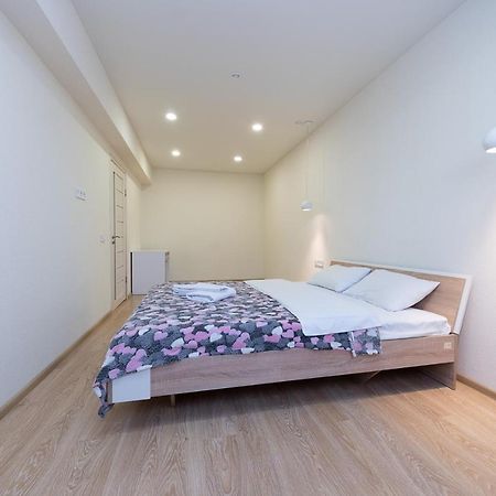 Flatrent Smarthouse Aparthotel Киев Екстериор снимка